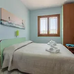 Rovo House, Pittulongu, Olbia, Sardinia Дом отдыха Ольбия